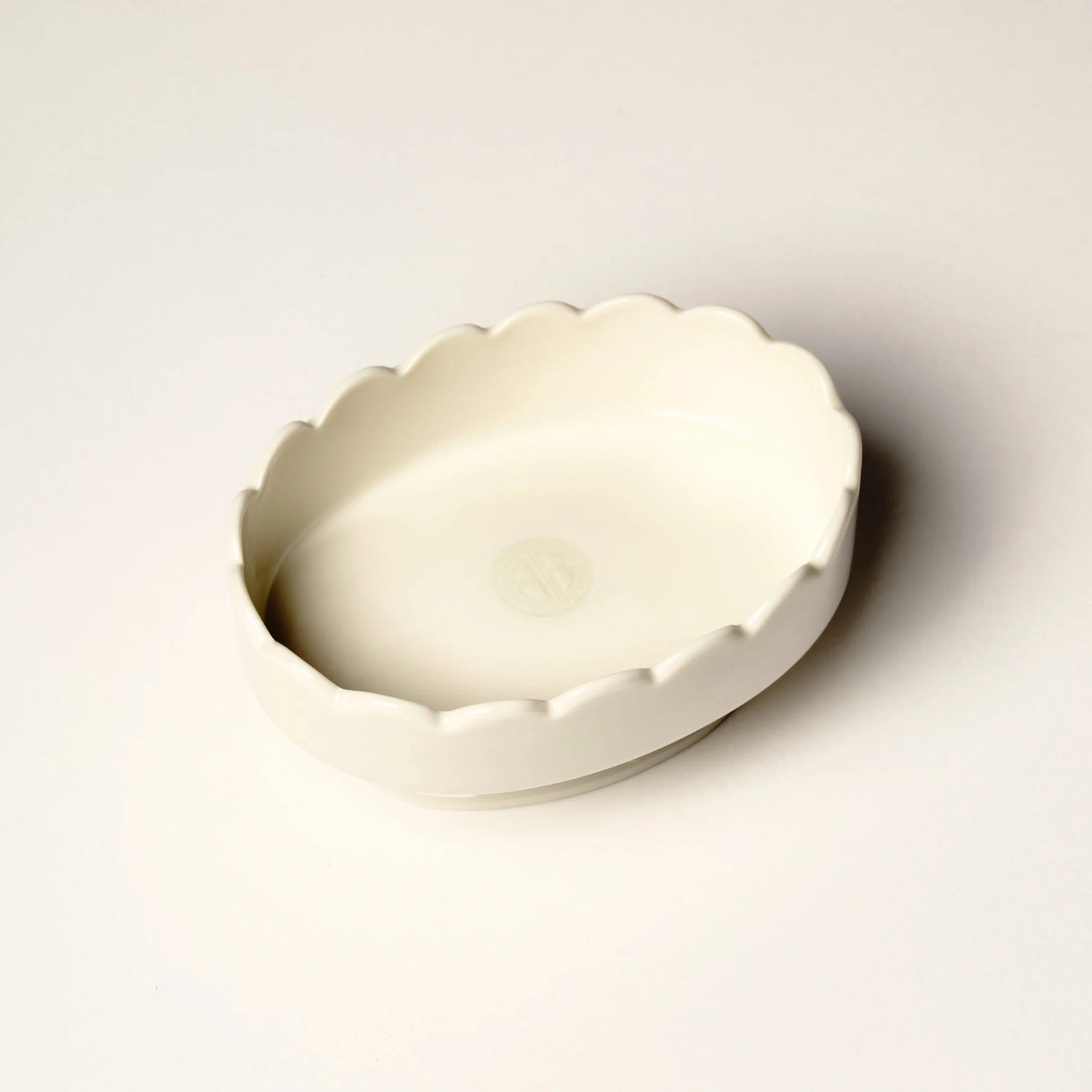 Bienaimé Scalloped Soap Dish